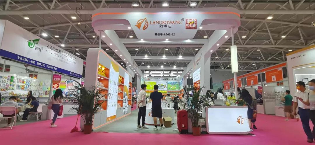 强势来袭!第30届深圳礼品展今日开展!(图3) 强势来袭!第30届深圳礼品展今日开展!(图3)