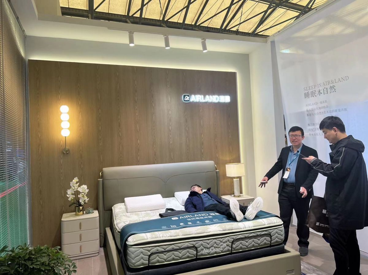 广州展位设计：自营工厂如何提升设计案例的市场竞争力？