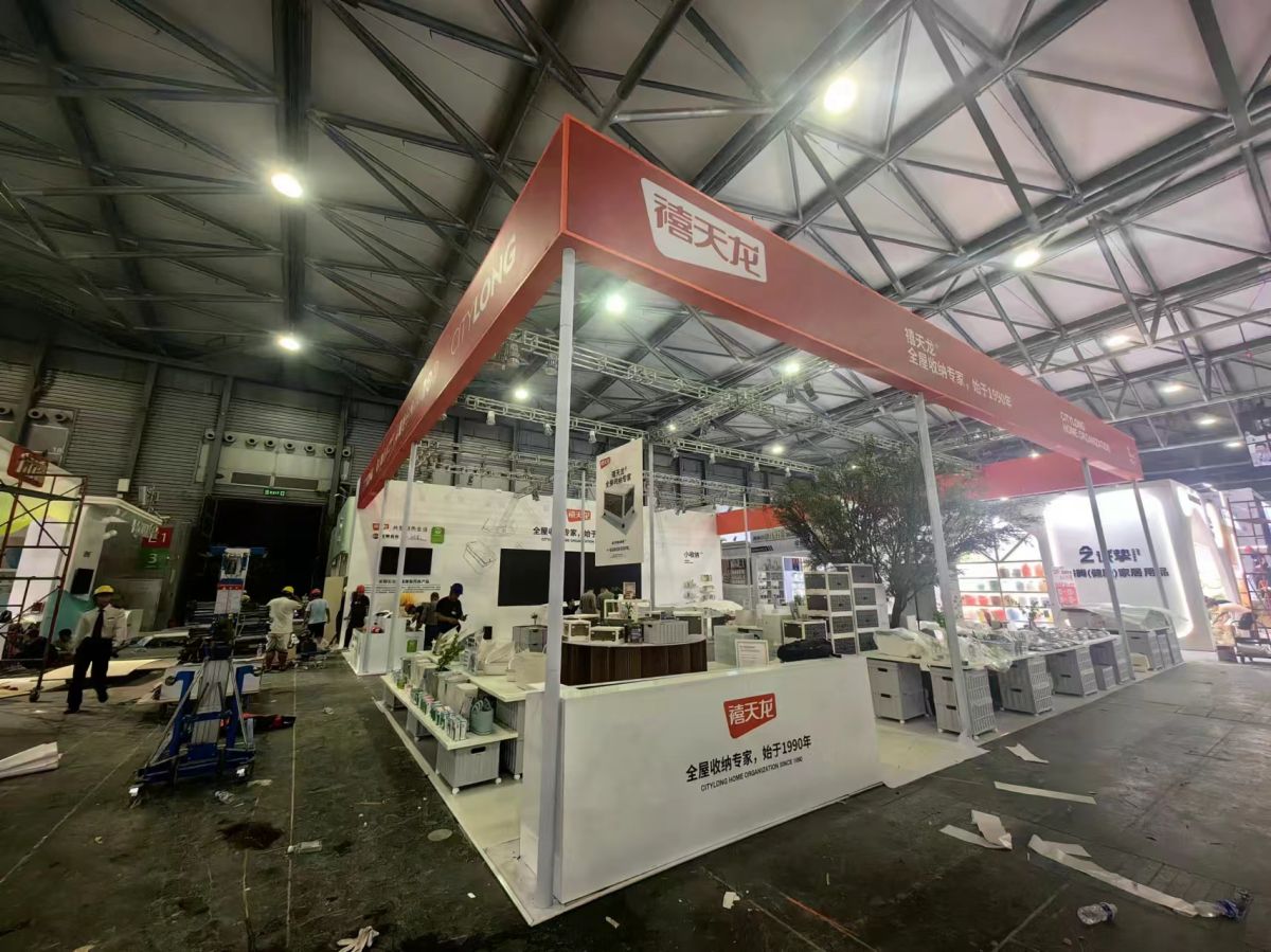无锡展位搭建公司：自营工厂的优势，如何体现在您的展览搭建中？