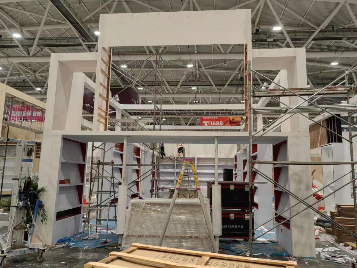 郑州展位搭建：搭建速度与搭建质量，我们如何为您提供最佳组合？